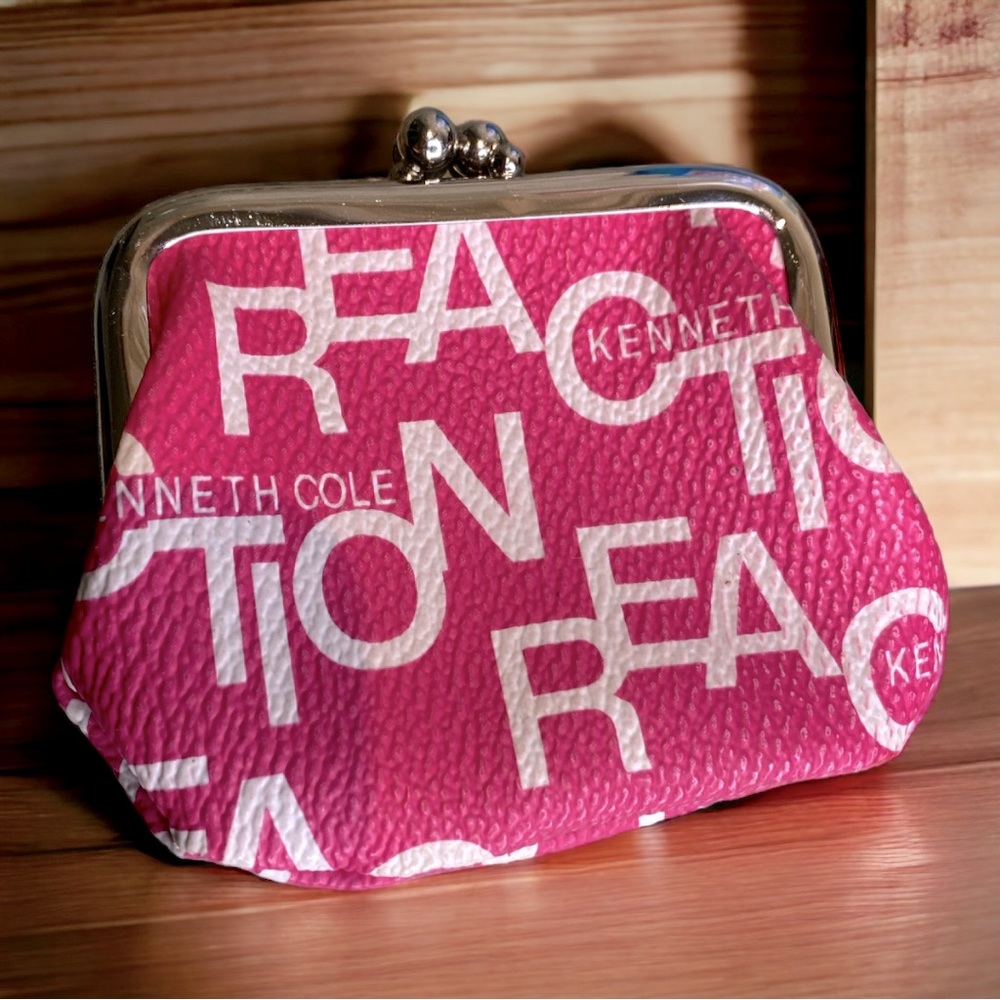 NEW vintage Kenneth Cole coin purse
